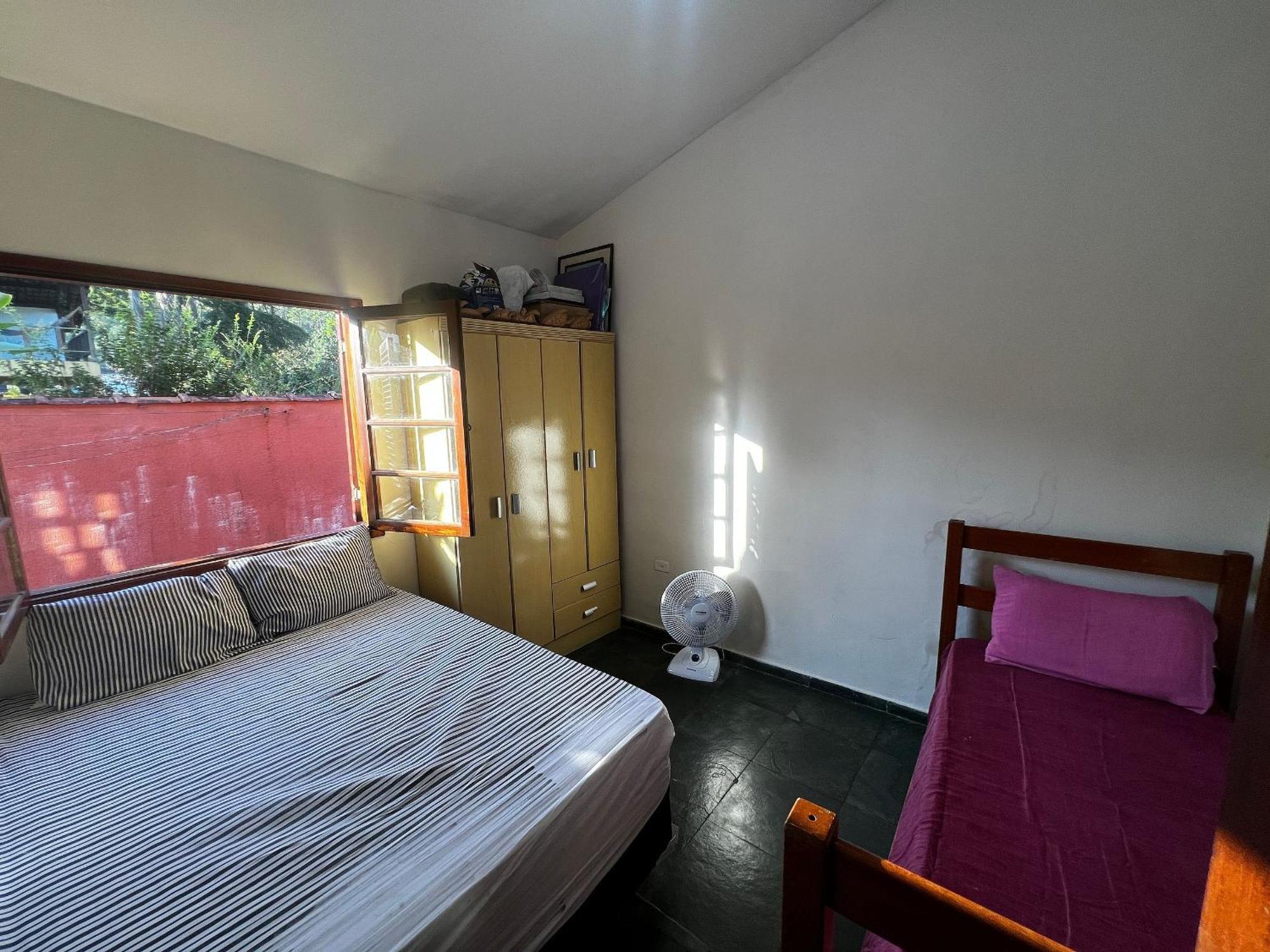 Casa Com Piscina Em H1