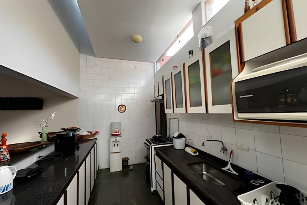 Casa Com Piscina Em H1