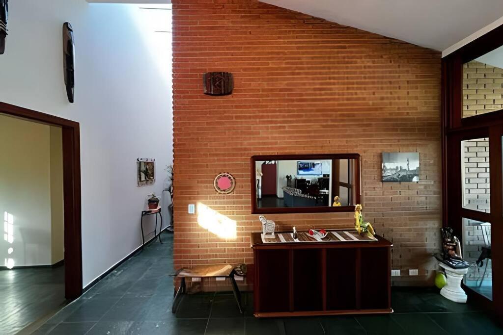 Apartamento Casa Com Piscina Em H1